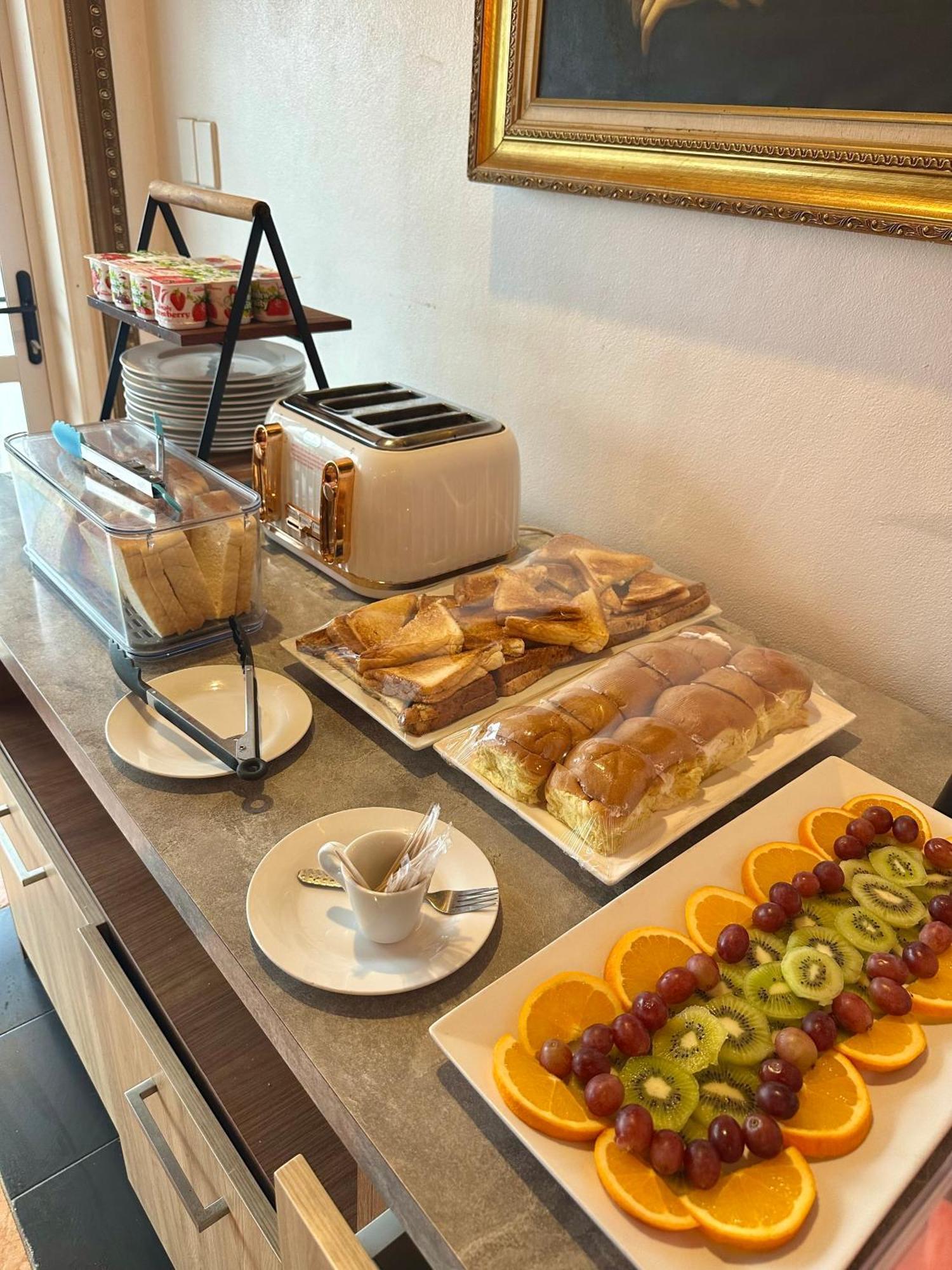 Little Italy Hotel Nuku'alofa Εξωτερικό φωτογραφία